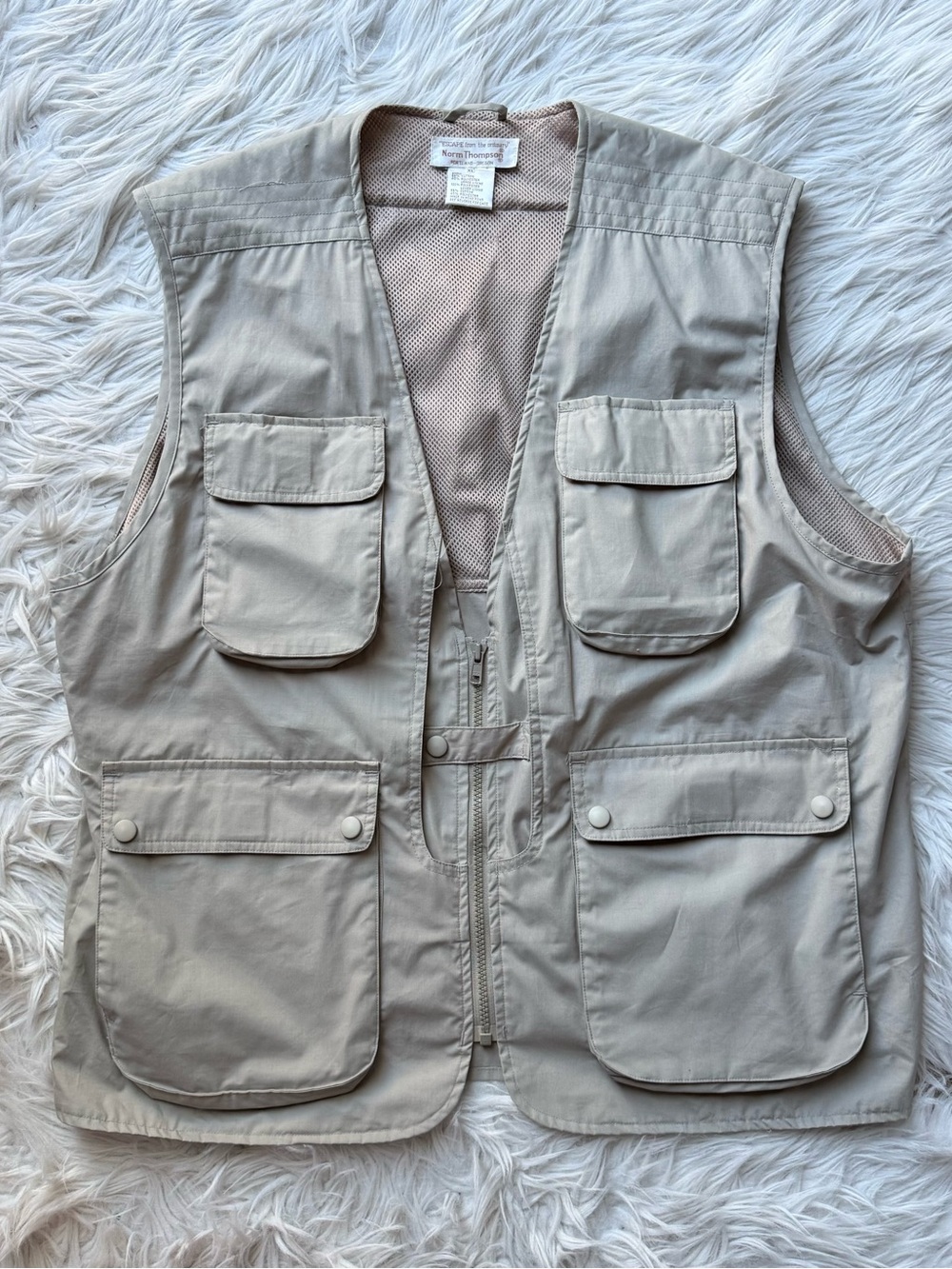 VTG Norm Thompson Safari Utility Vest XL Travel Fishing Hiking Outdoor Cargo USA